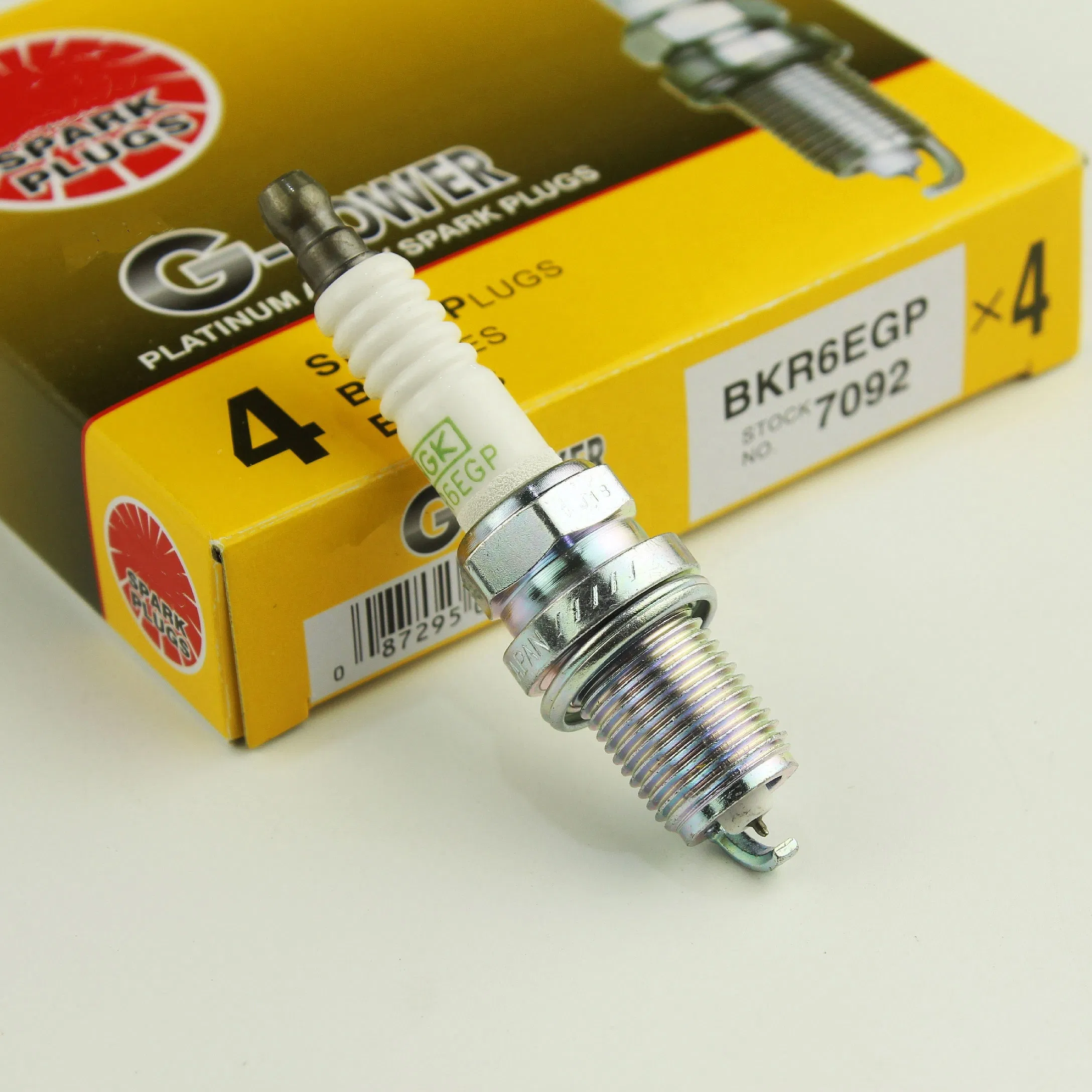 Low Price Original Long Life Spark Plug Bkr6egp 7092 for Ngk
