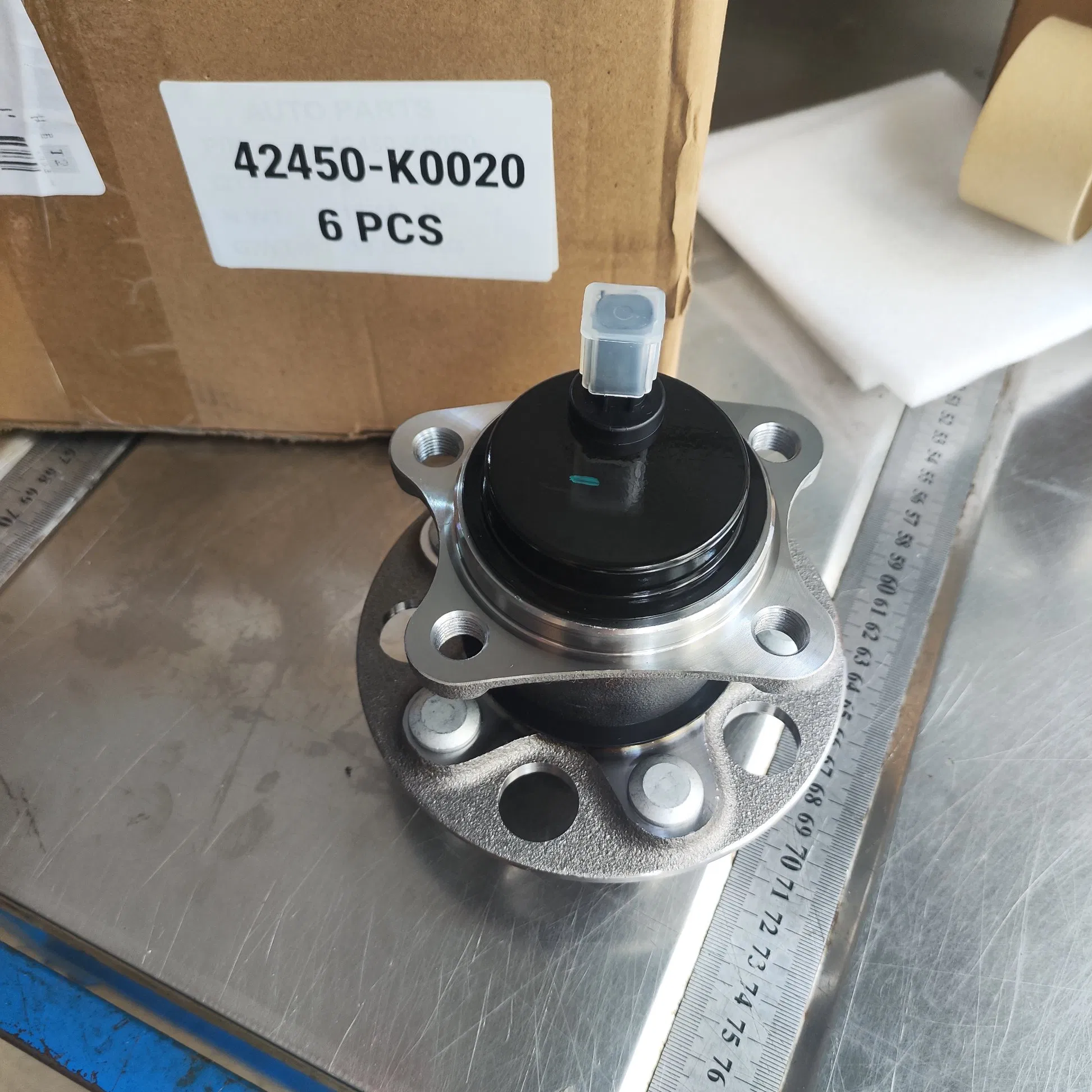 Japanese Auto Parts 42450/43550/51kwh01 Nissan Auto Wheel Hub