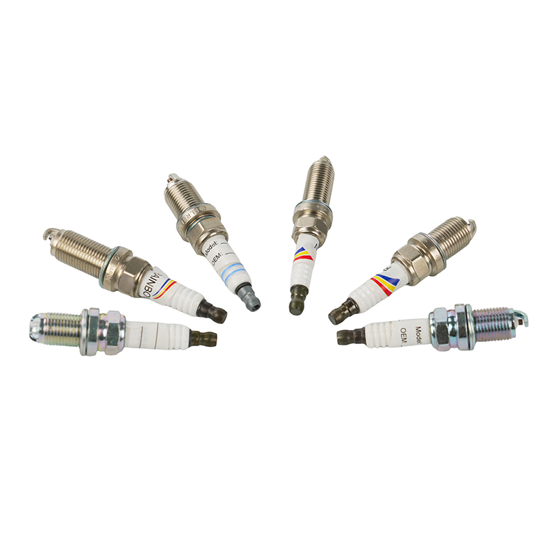 Factory Price Japanese Car Accessories Electronic Electrical Parts Nickel Iridium Bujias Spark Plug 90919-01240 90919-01233 Sk16hr11 for Toyota Bosch Denso G6ea