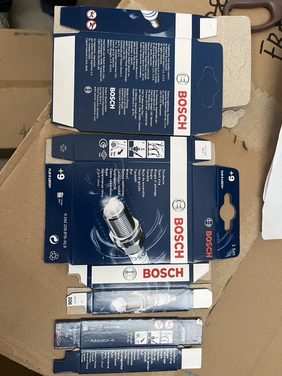 Whoelsale Automotive Accessories +8 Russia Flr8ldcu +9 Germany Flr8ldcu Car Spark Plugs