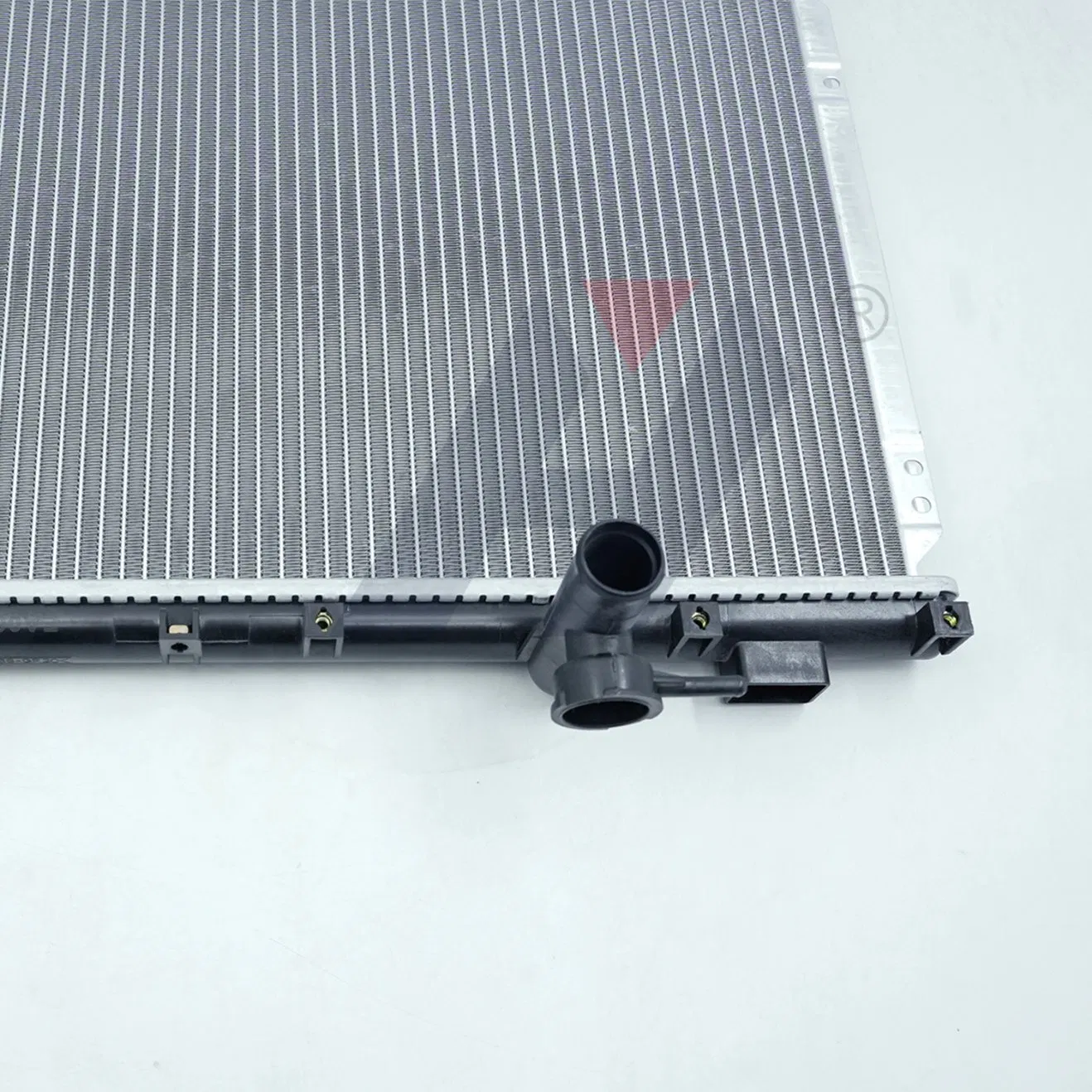 High Quality Cooling System Auto Radiator for Mg3 OEM 10090902/30008336