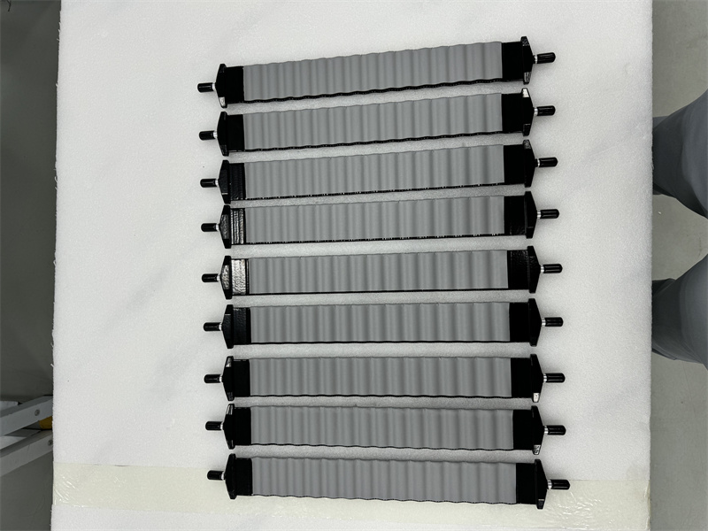 New Energy System Stock Availability Snake Shaped Heat Exchanger Part 21700 Ev Liquid Cooling Plate
