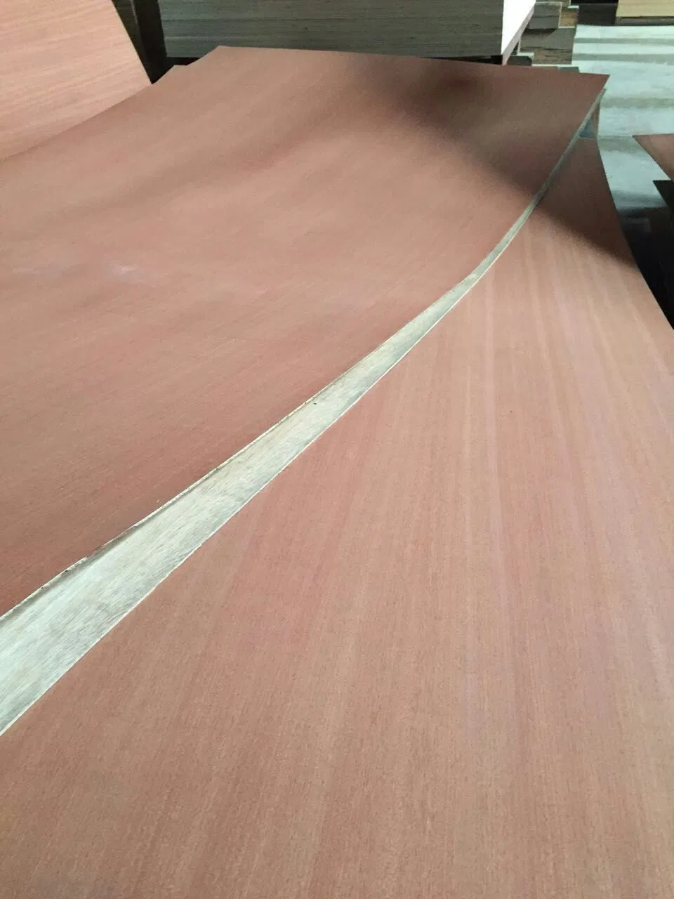 Sapelli Fancy Plywood Hardwood Core
