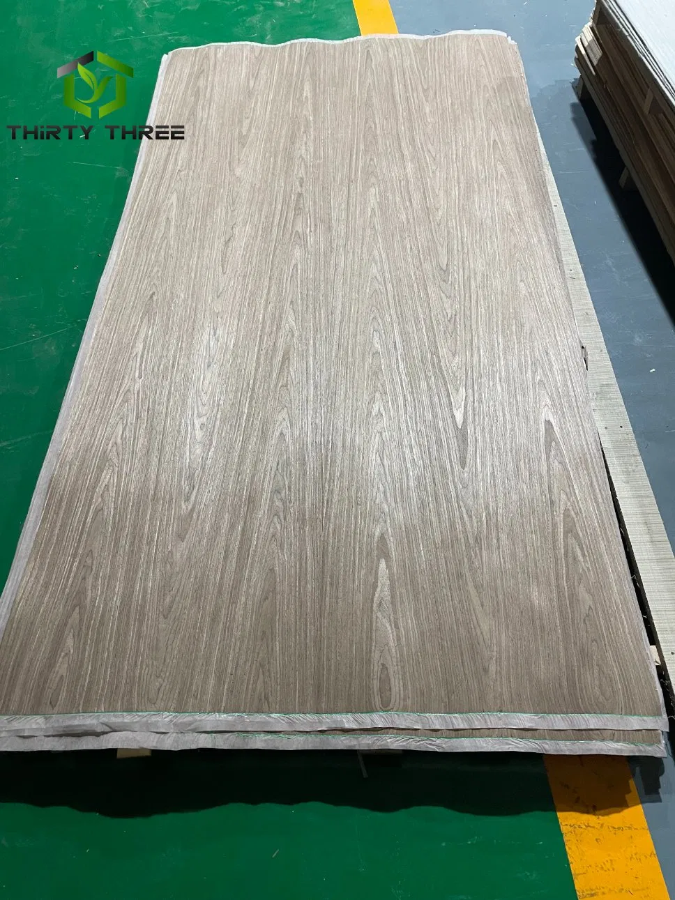 Hot Sale Walnut Engineered Wood Veneer High Quality for Home Decorating