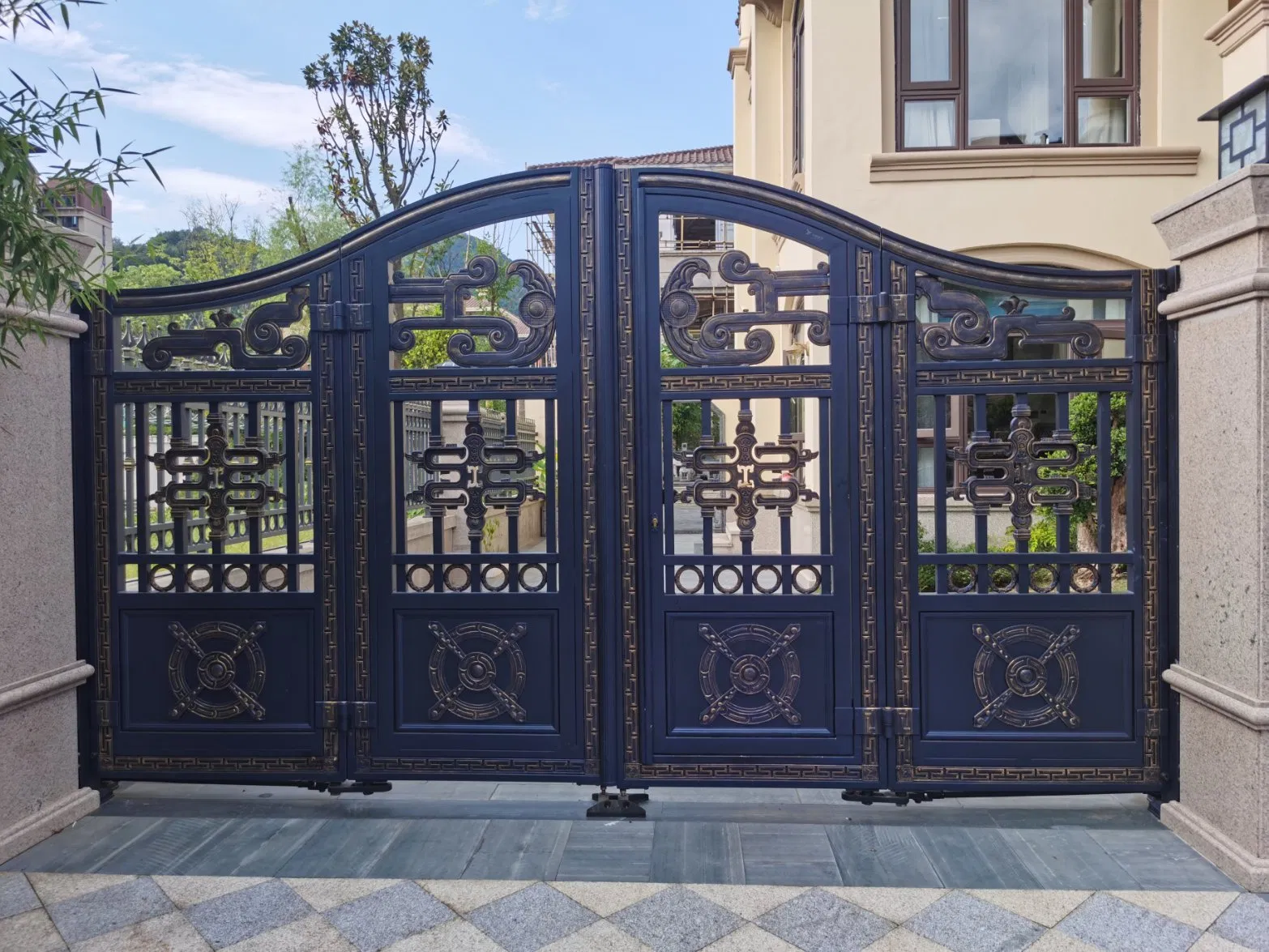 Chinese Traditional Aluminum Sliding Automatic Gate House Motorized Patio Entrance Door