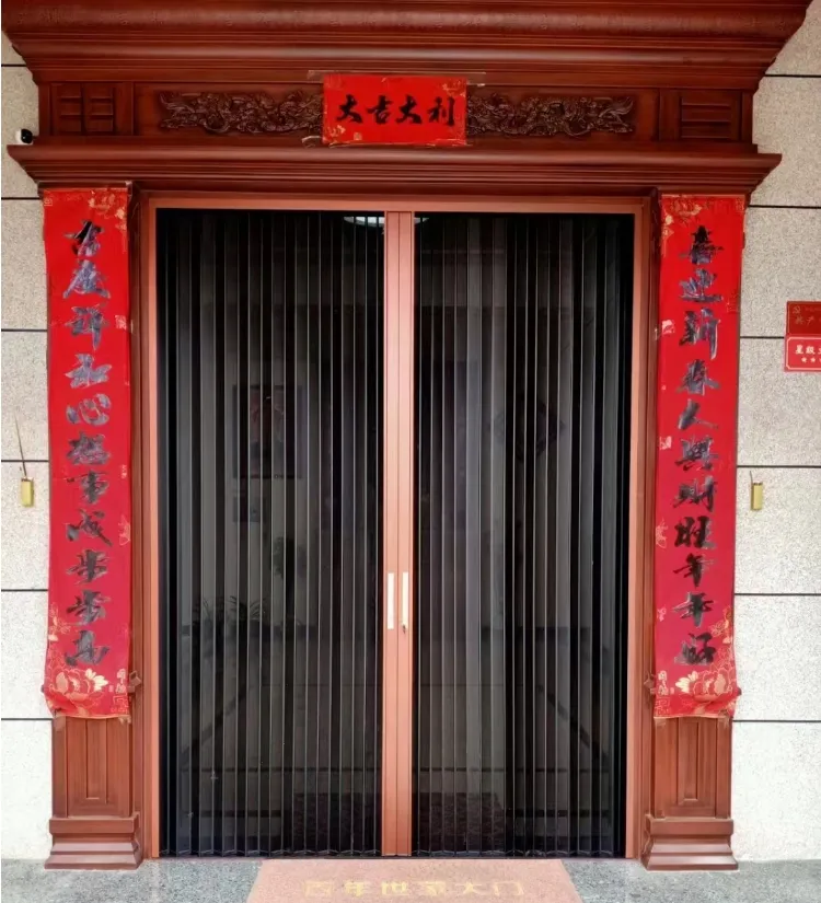 Folding Screen Door 5