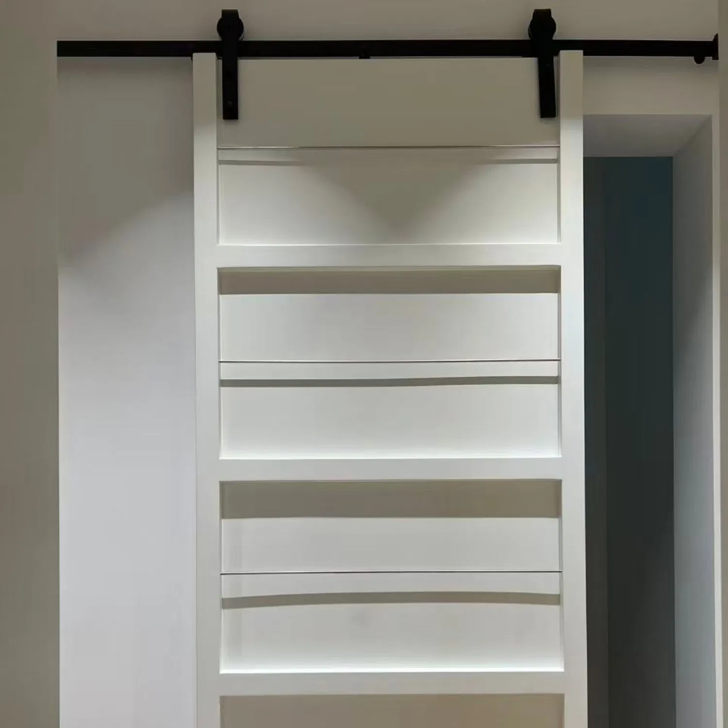 Durable Solid Wood Barn Door Set Home Office Bedroom Flush Door Supports Customized Eco Friendly Solid Wood Coated Door