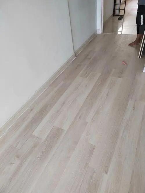 Spc Luxury Vinyl Floor Planks PVC Lvt Lvp Spc Flooring Vinyl Planks for Home Decoration