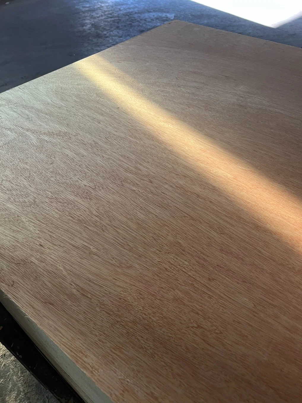 Sapelli Fancy Plywood Hardwood Core, E2 Glue