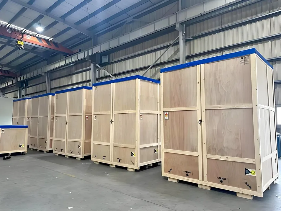 Wooden Crate Packing