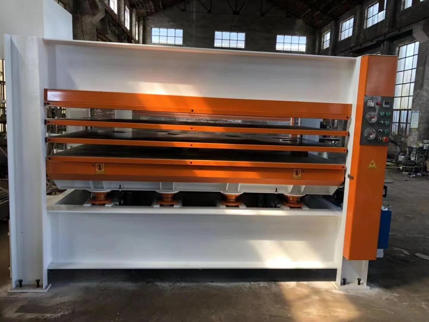 Woodworking Machinery Hot Press Machine for Plywood