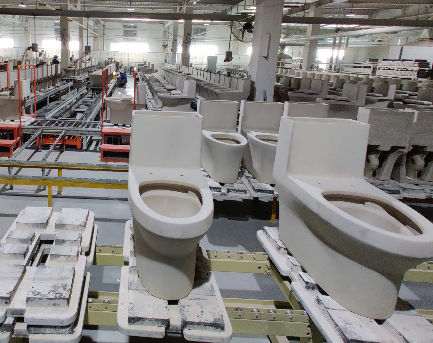 Inspecting Green Base Convey Line with Dedust System