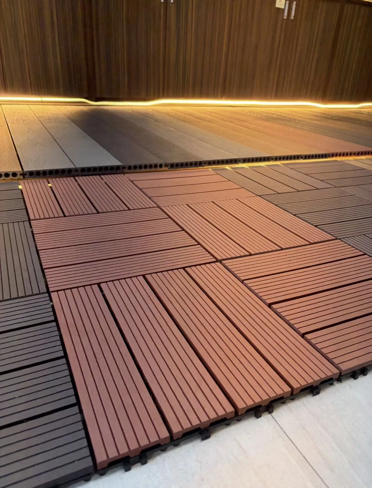 Interlocking Wood Plastic Composite DIY WPC Decking Tiles Board