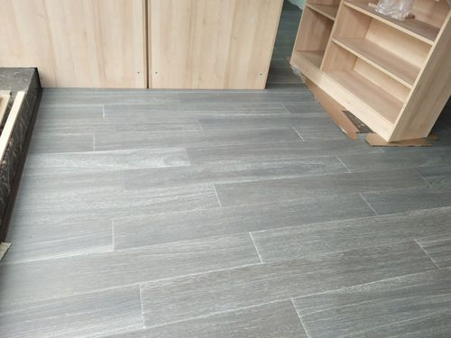 5mm-8mm Wood Look Durable Spc Vinyl Plank Flooring Interlocking PVC Floor Supplier