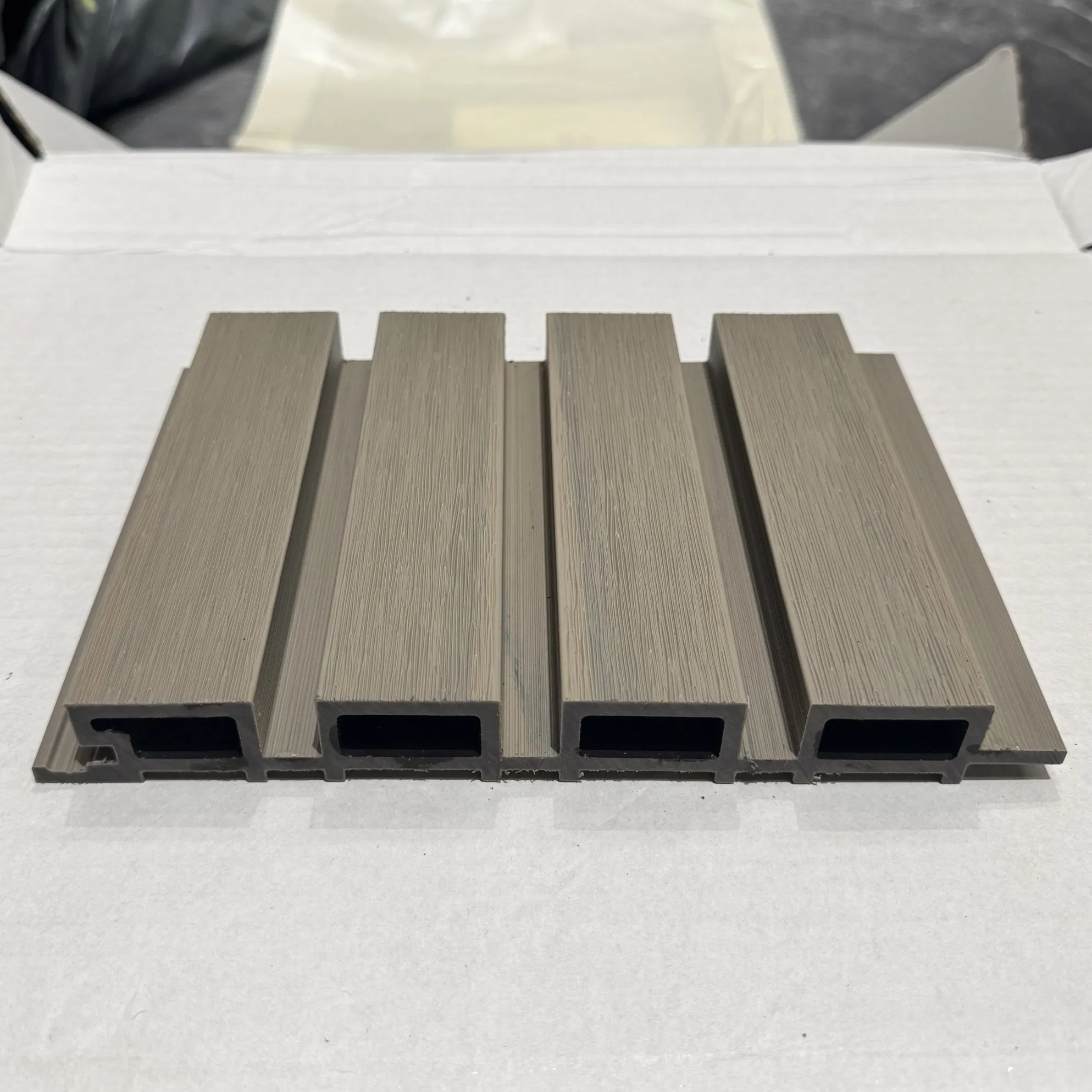 Eco-Friendly Durable Outdoor Decorative Wall Cladding Anti-UV Anti-Fade High Quality Co-Extrusion WPC Wall Cladding for Villa