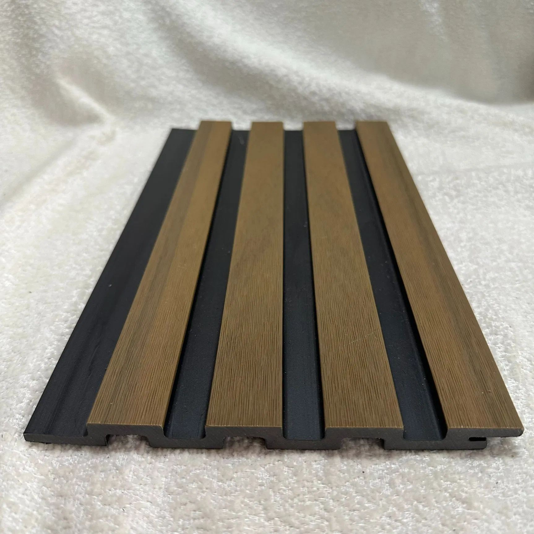 WPC Outdoor Wall Panel 176X13mm Size Co-Extrusion Technology Modern Building Cladding