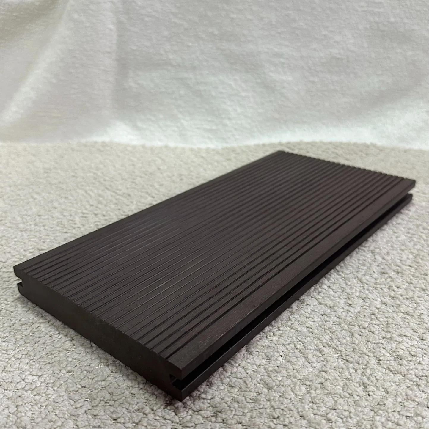 Climate-Adaptive Solid WPC Deck 142X22mm All-Season Performance UV-Stable Color Retention