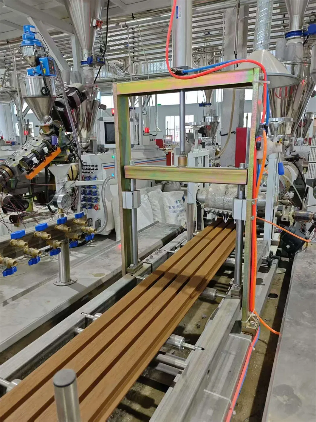 Free Samples Available Waterproof Outdoor Co Extrusion Wall Cladding Panel