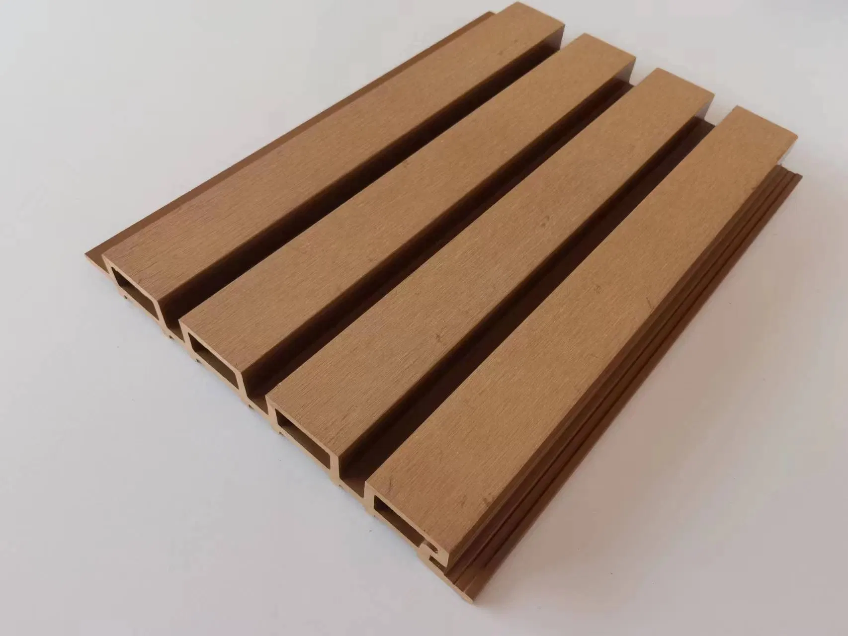 High Quality 156*21*2900 Outdoor Eco Friendly Anti-UV Wood Plastic Co-Extrusion Wall Cladding