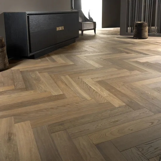Embossed Wholesale Home Decor HDF/MDF 8mm-12mm AC1-AC5 Waterproof Herringbone Oak Piso Laminado Engineered Parquet/Wooden Floor Laminate Flooring Tile /Tiles