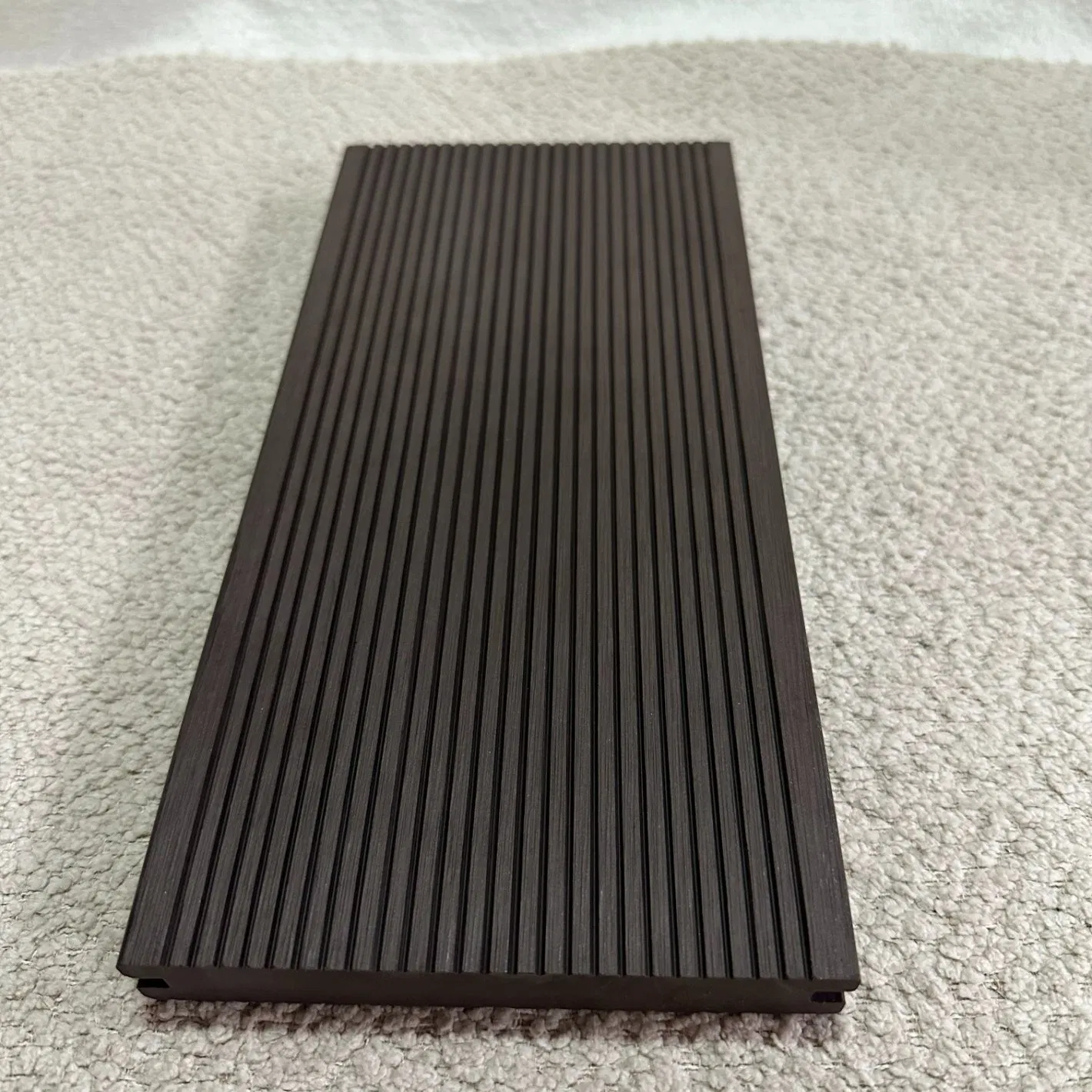 Climate-Adaptive Solid WPC Deck 142X22mm All-Season Performance UV-Stable Color Retention