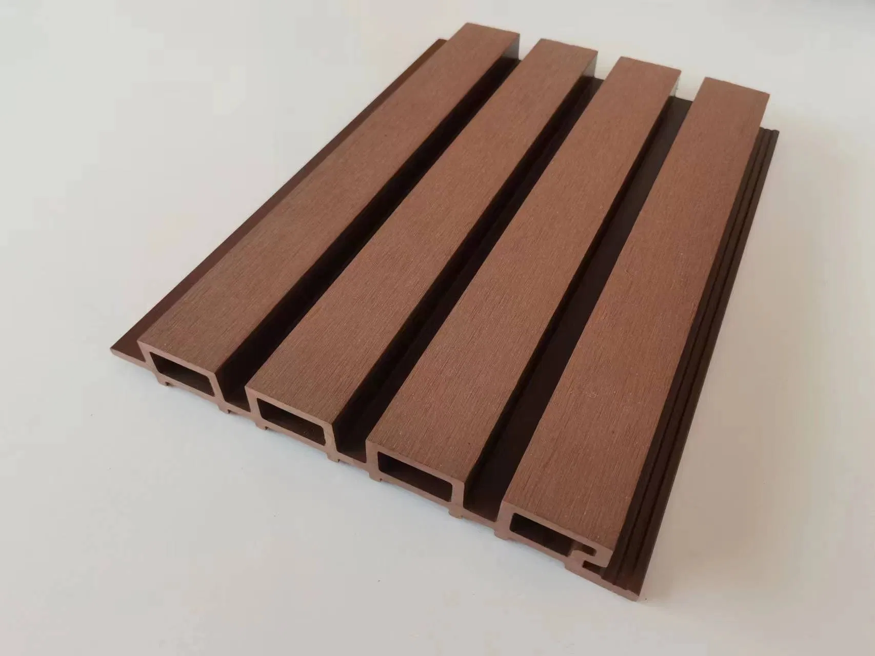 High Quality 156*21*2900 Outdoor Eco Friendly Anti-UV Wood Plastic Co-Extrusion Wall Cladding