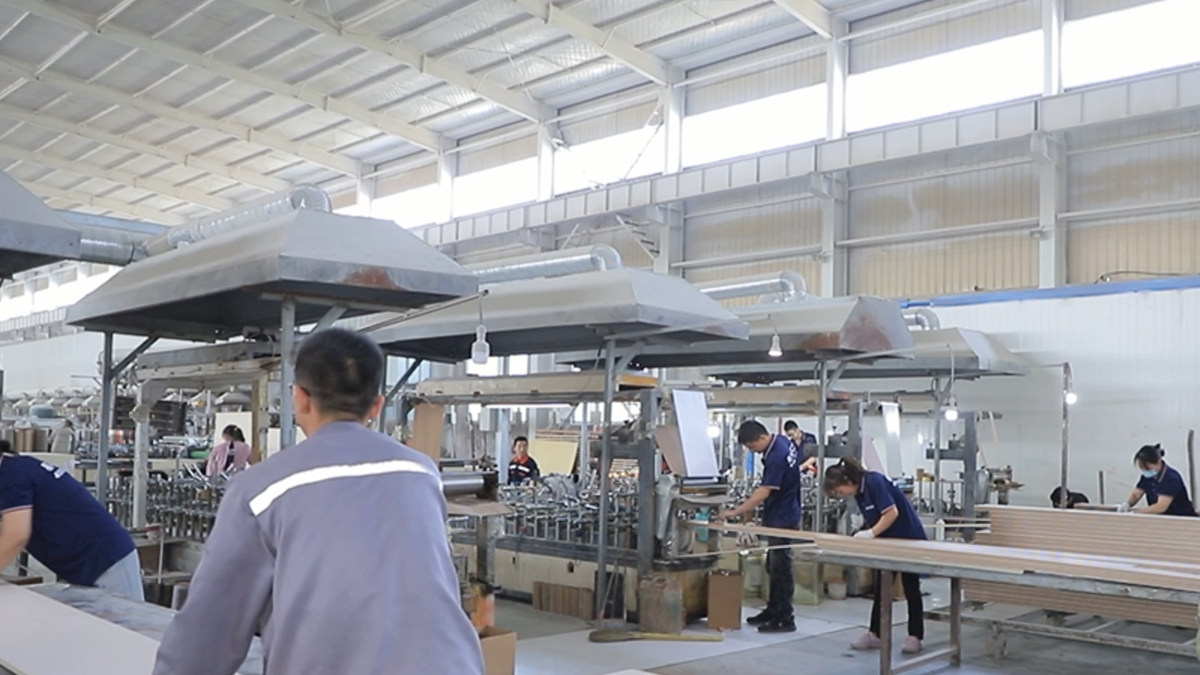 Panel lamination finishing process ensuring perfect surface quality at Foshan Haven