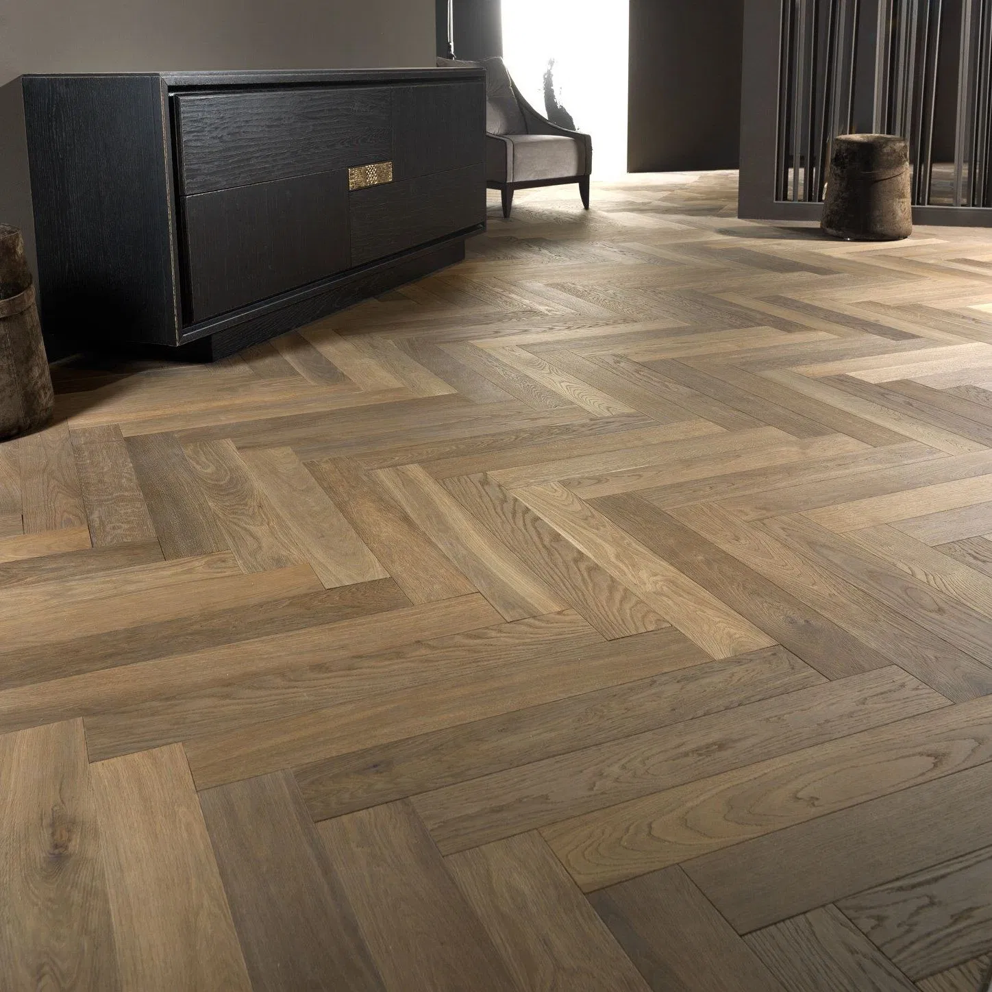 Wholesale Home Decor HDF/MDF 8mm-12mm Piso Flotanteac4 AC5 Waterproof Herringbone Oak Piso Laminado Engineered Parquet Wooden/Wood Floor Laminate Flooring Tile