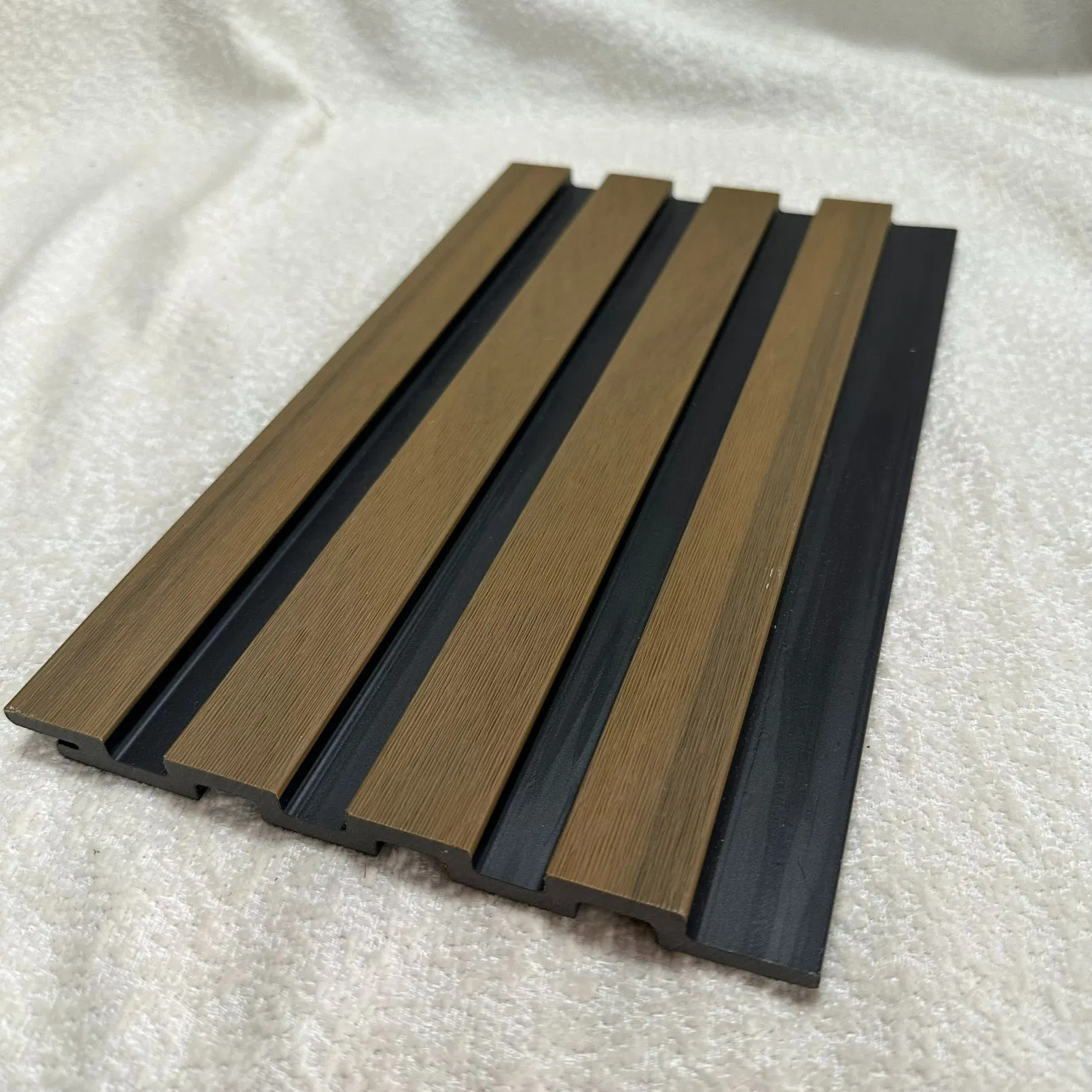 WPC Outdoor Wall Panel 176X13mm Size Co-Extrusion Technology Modern Building Cladding