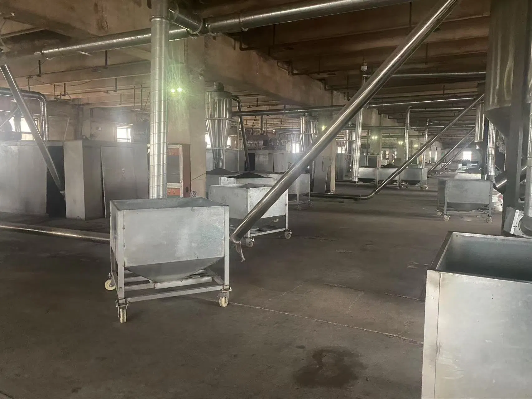 Weather Resistant Co Extrusion Outdoor Wooden Composite Slatted Wall Panel Cladding Wood Plastic Composite Interior and Exterior WPC Wall Cladding for Garden