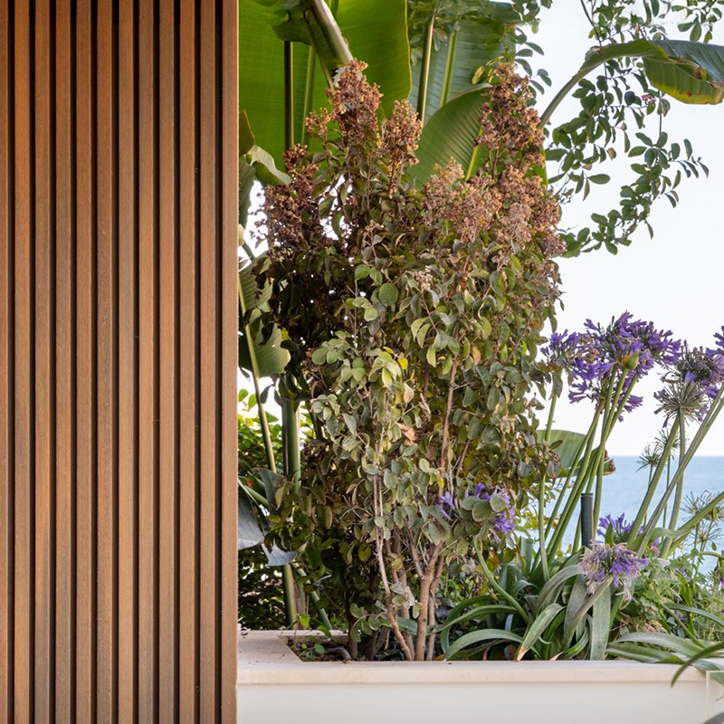 Eco-Friendly Durable Outdoor Decorative Wall Cladding Anti-UV Anti-Fade High Quality Co-Extrusion WPC Wall Cladding for Villa