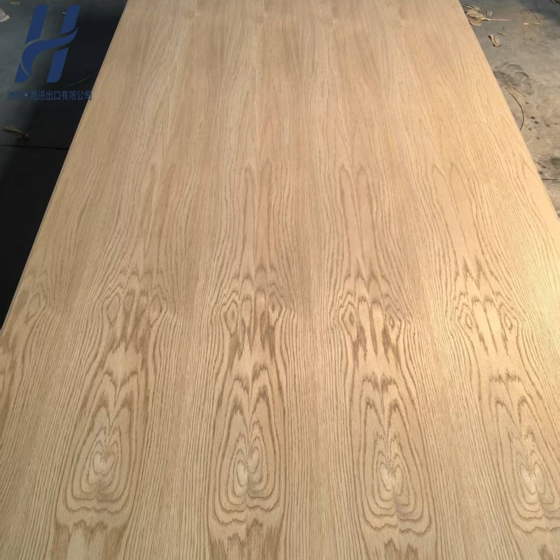 Hot Sale 1220X2440X3.6/6/9/12/15/18mm Decorative Veneered Chinese Hardwood Plywood