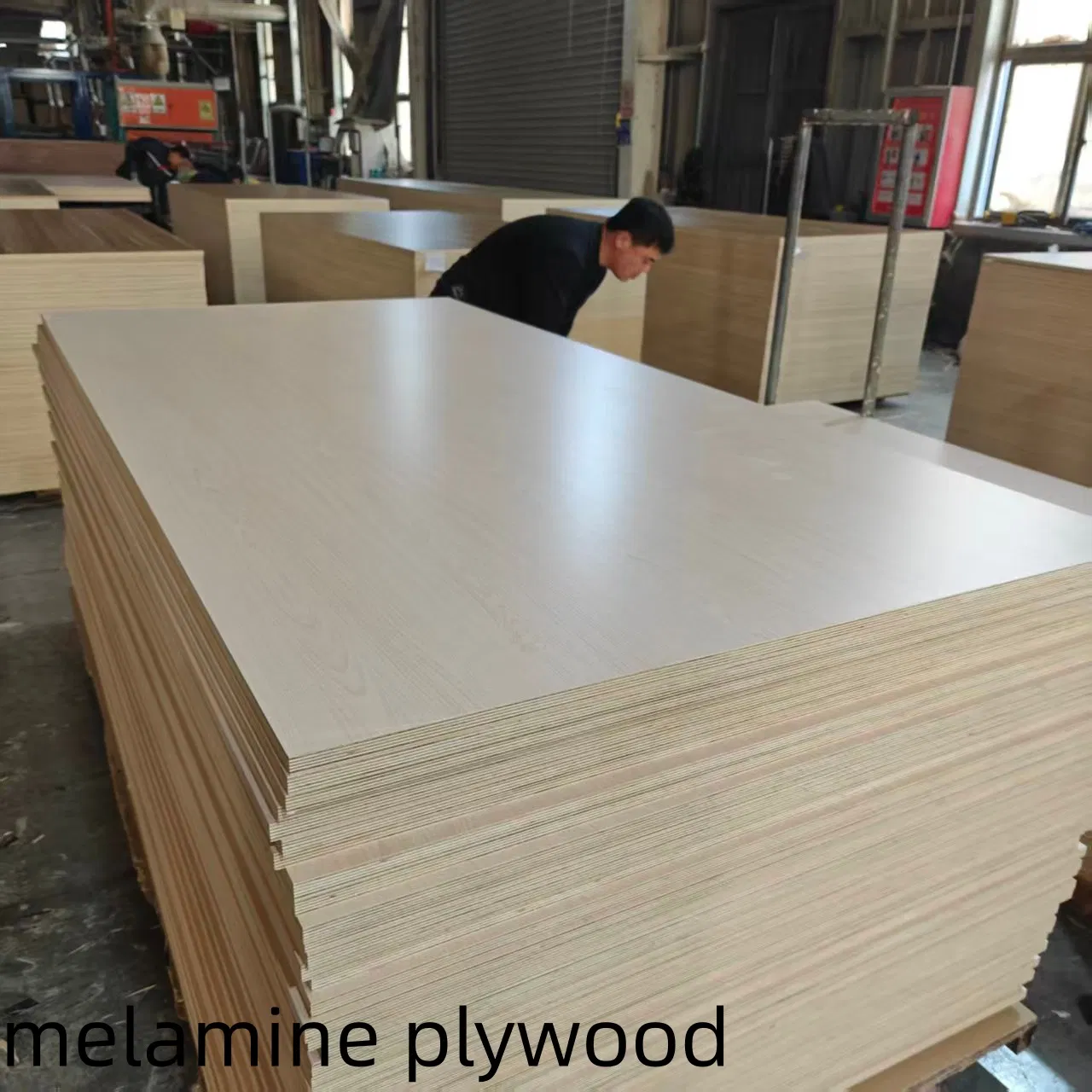 1220*2440mm 5-25mm Film Faced Marine Birch Commercial Melamine Laminated Plywood