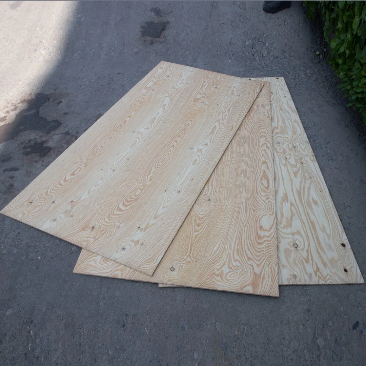 Wholesale 6/9/12/15/18mm 4X8 Inch CDX Pine Core Structural Plywood Sheet Price