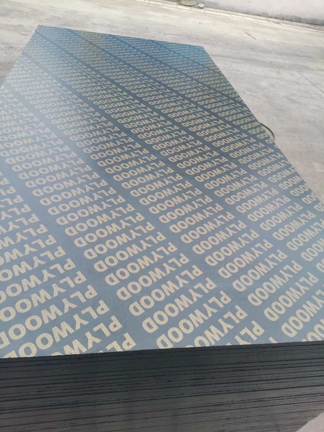 18mm Shuttering Formwork Phenolic Board Film Faced Plywood for Construction