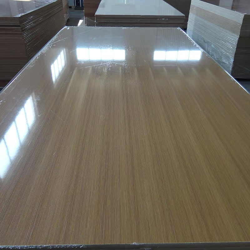 High Glossy UV Plywood with Melamine 18mm White Laminated Plywood Sheet
