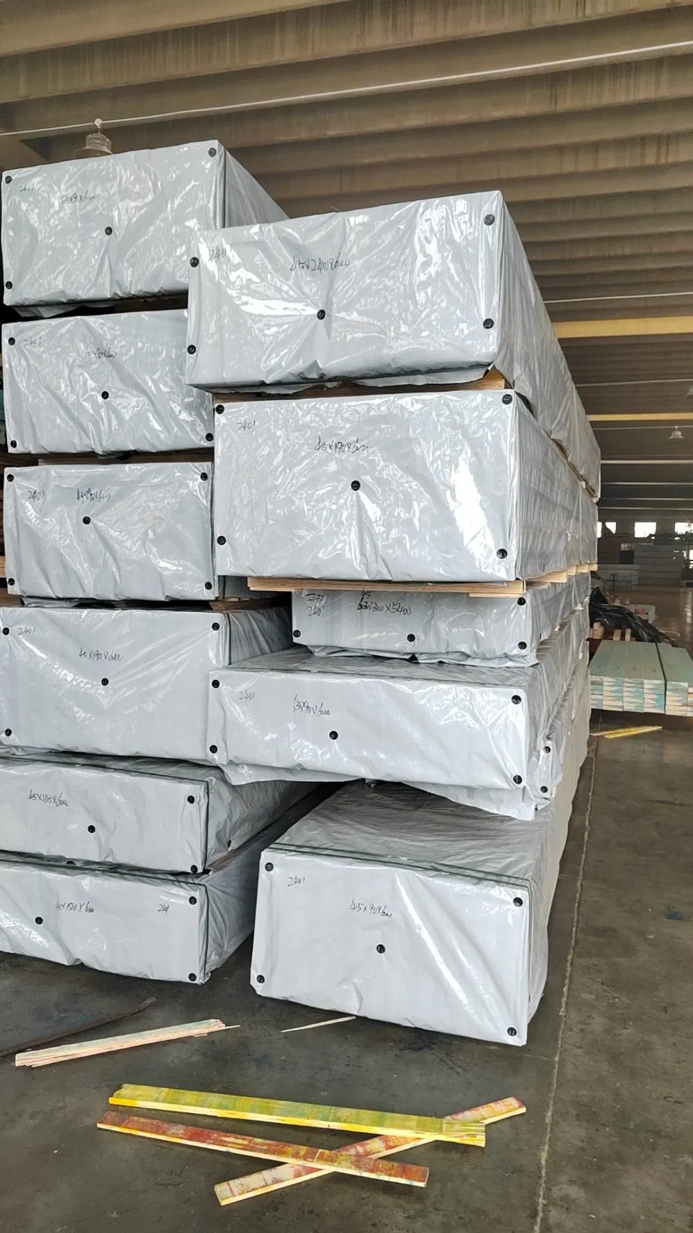 LVL Structural H2s Larch Pine Scaffold Plank Boards LVL Plywood for Construction