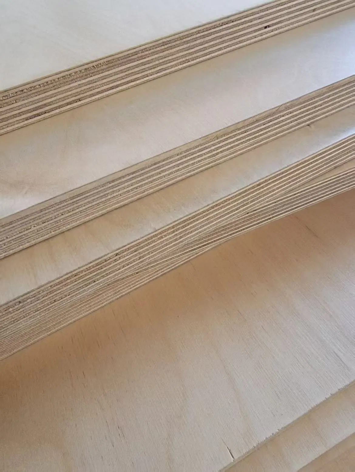 15mm 16mm 18mm High Glossy Hardwood Core Melamine Plywood Board for Furniture