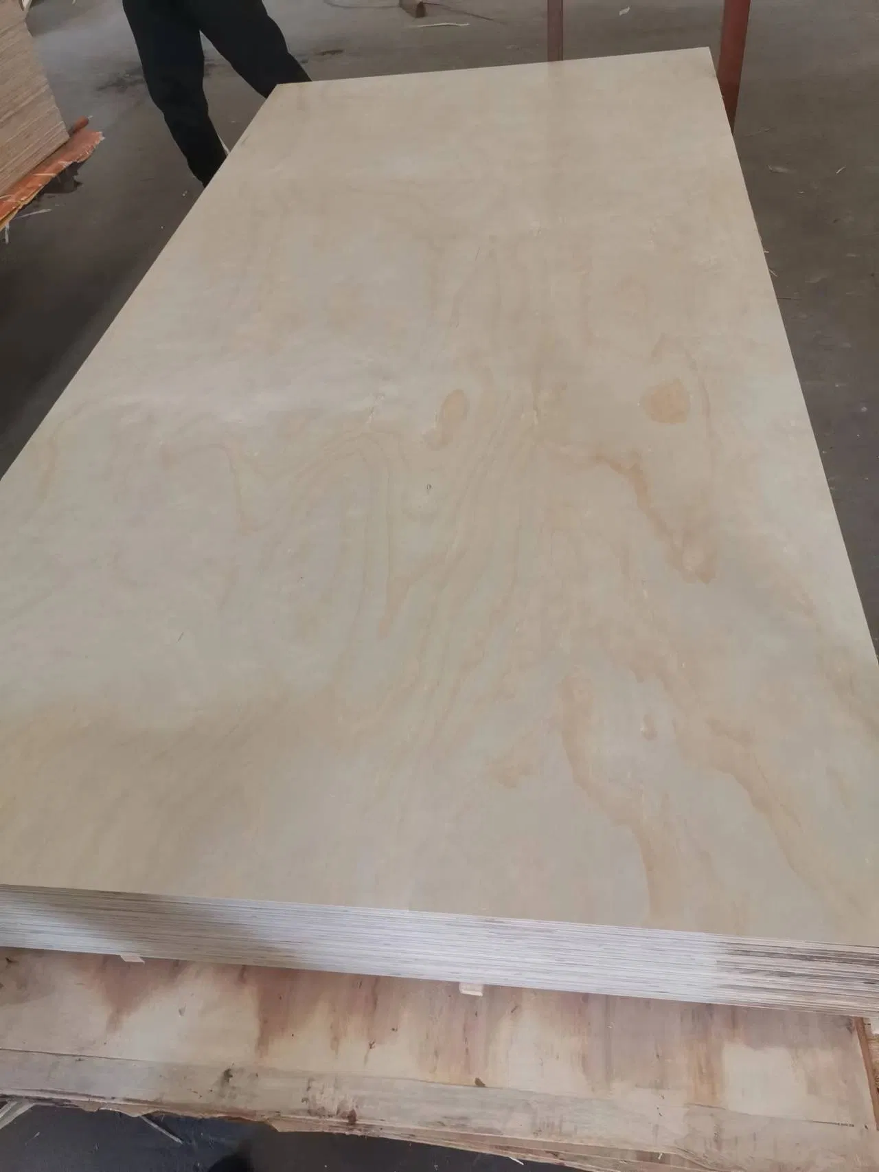 Structural Hardwood Pine Plywood 1220X2440X18mm CDX Shuttering Plywood