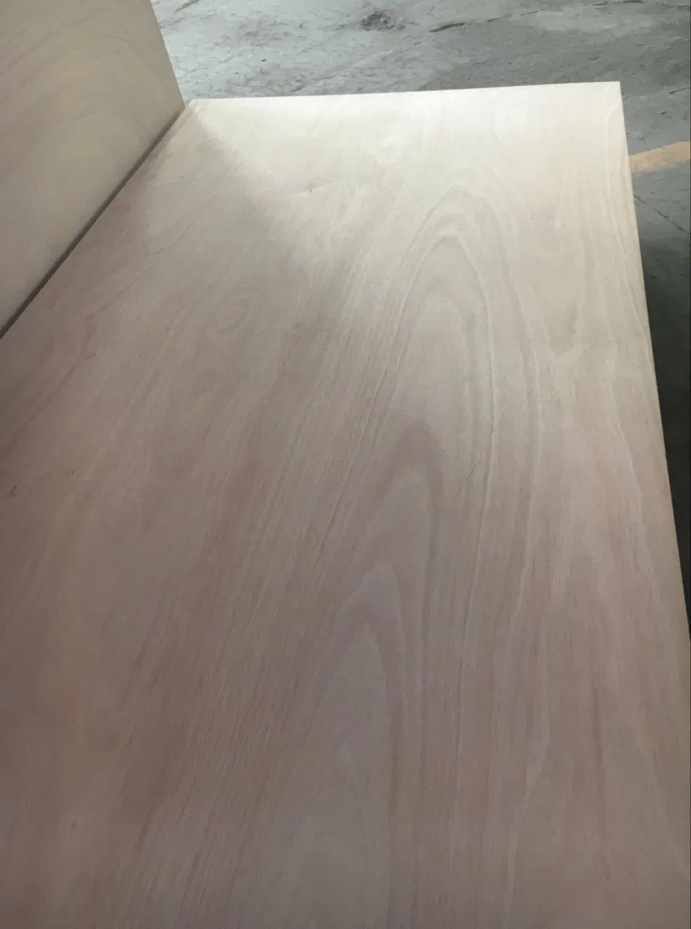 Linyi 9mm 12mm Plywood Flexible Curved Poplar Core Commercial Plywood
