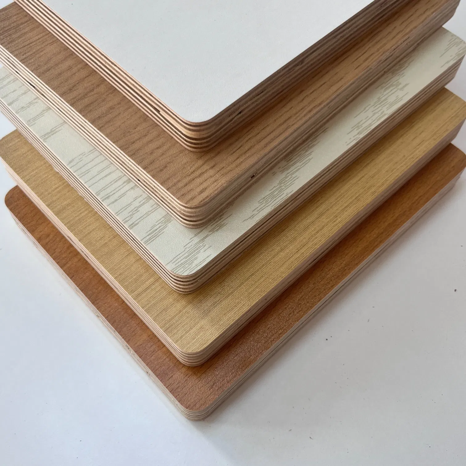 Low Price High Glossy Marine Grade Plywood Furniture Melamine Plywood