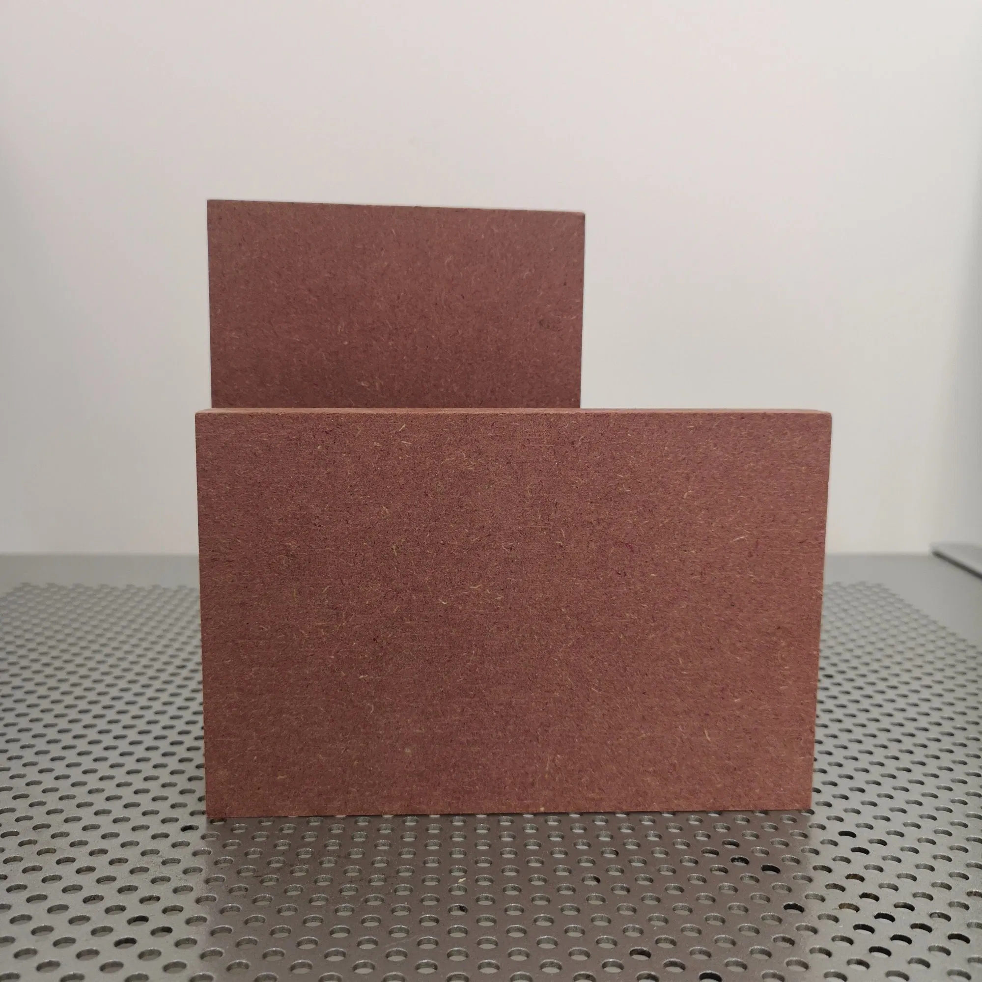 4*8FT Fire Rated Red Dried MDF Raw/ Plain Sanded Fire Proof MDF Factory Price