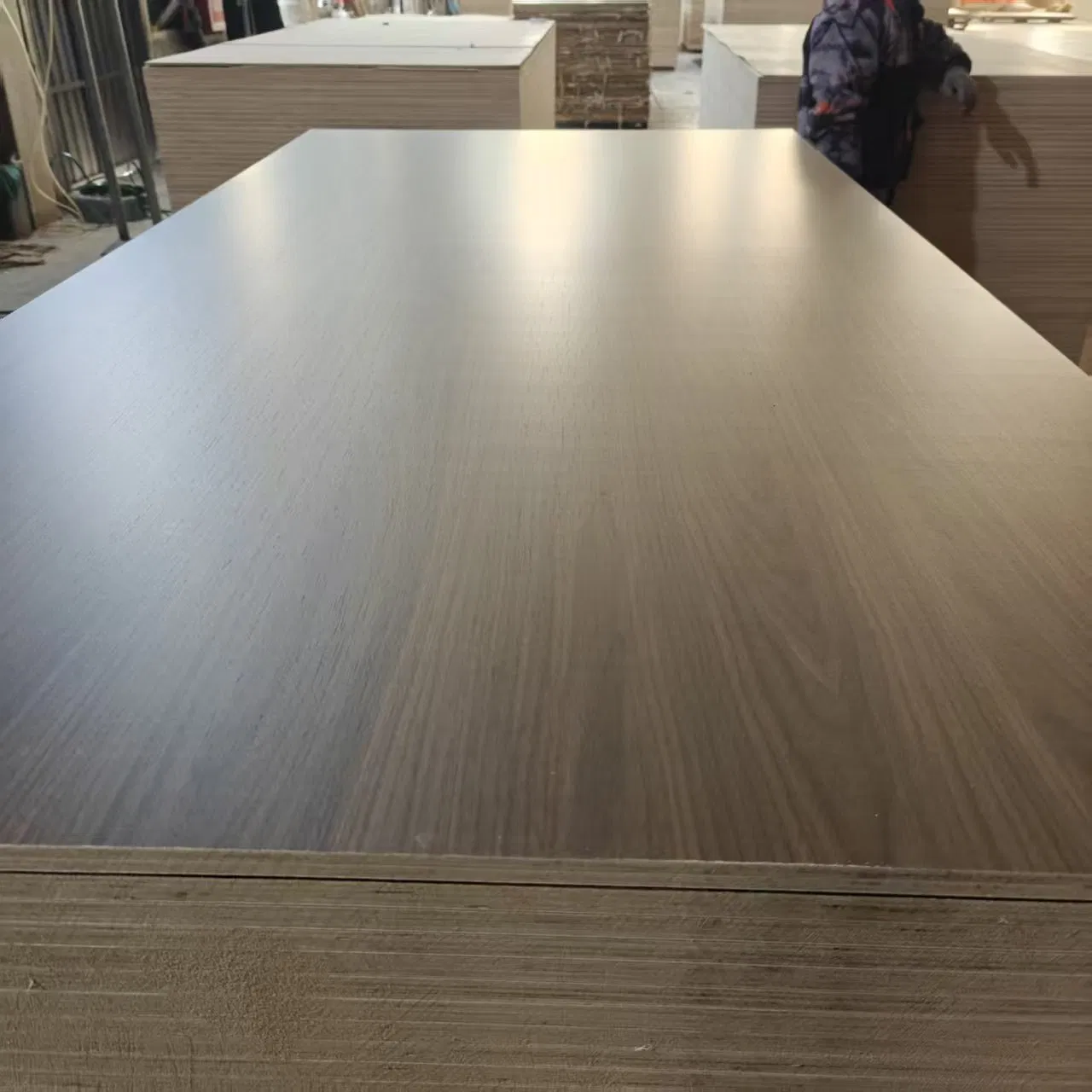 1220*2440*18mm E0/E1/E2 Glue Waterproof Film Faced Commercial Birch Board Melamine Plywood