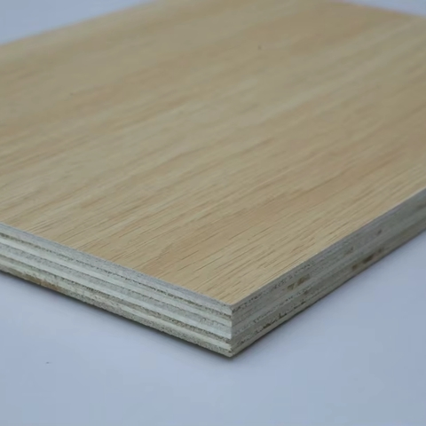 China Factory/Manufacturer Price 15mm 16mm 18mm E0 Grade Birch Core Decorative Laminated MDF/Melamine Board for Faced Wood Particle Chipboard