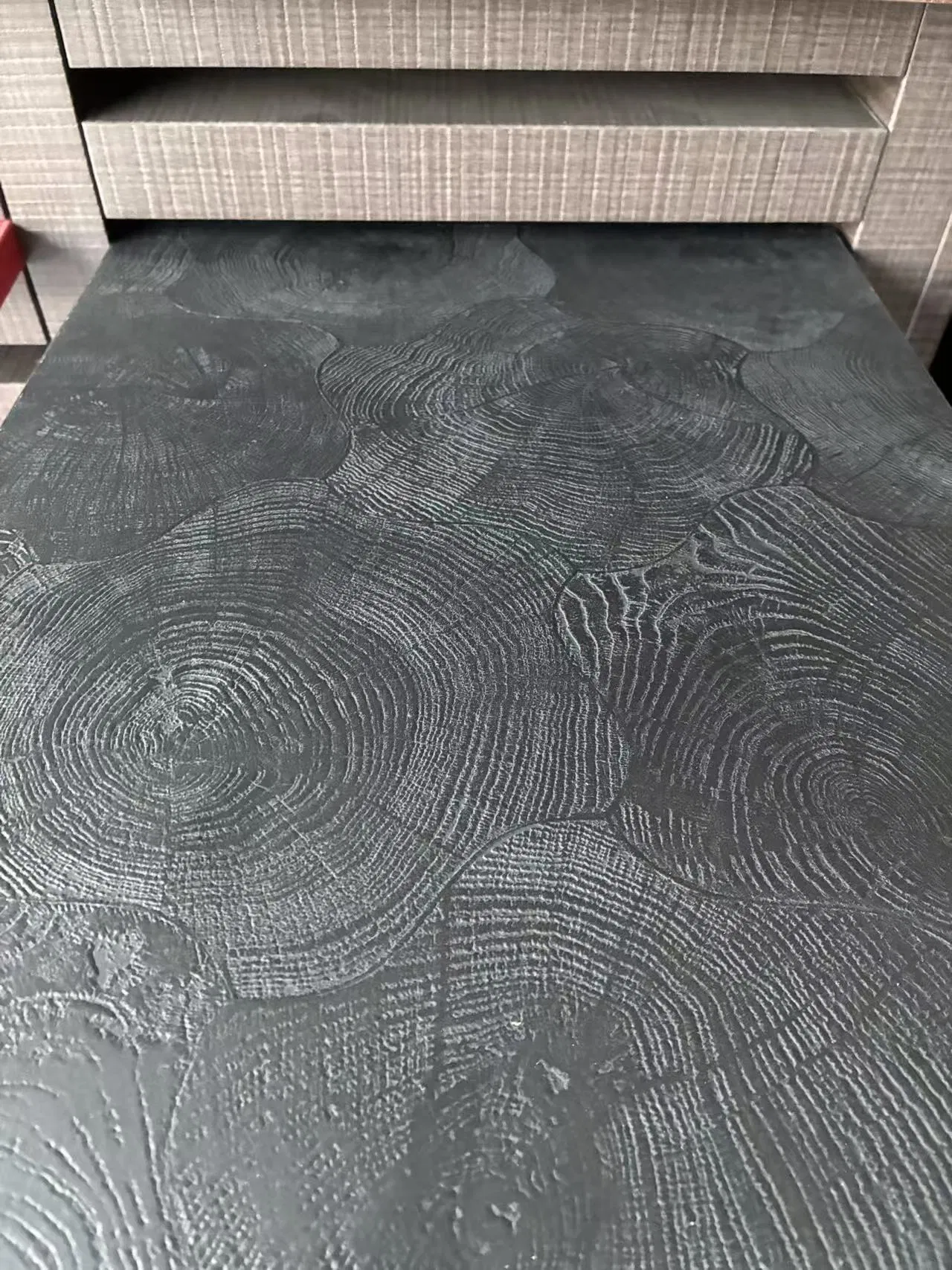 High-Quality 18mm Waterproof Laminated 1220X2440mm Melamine Faced Plywood Board for Furniture &amp; Interior Design