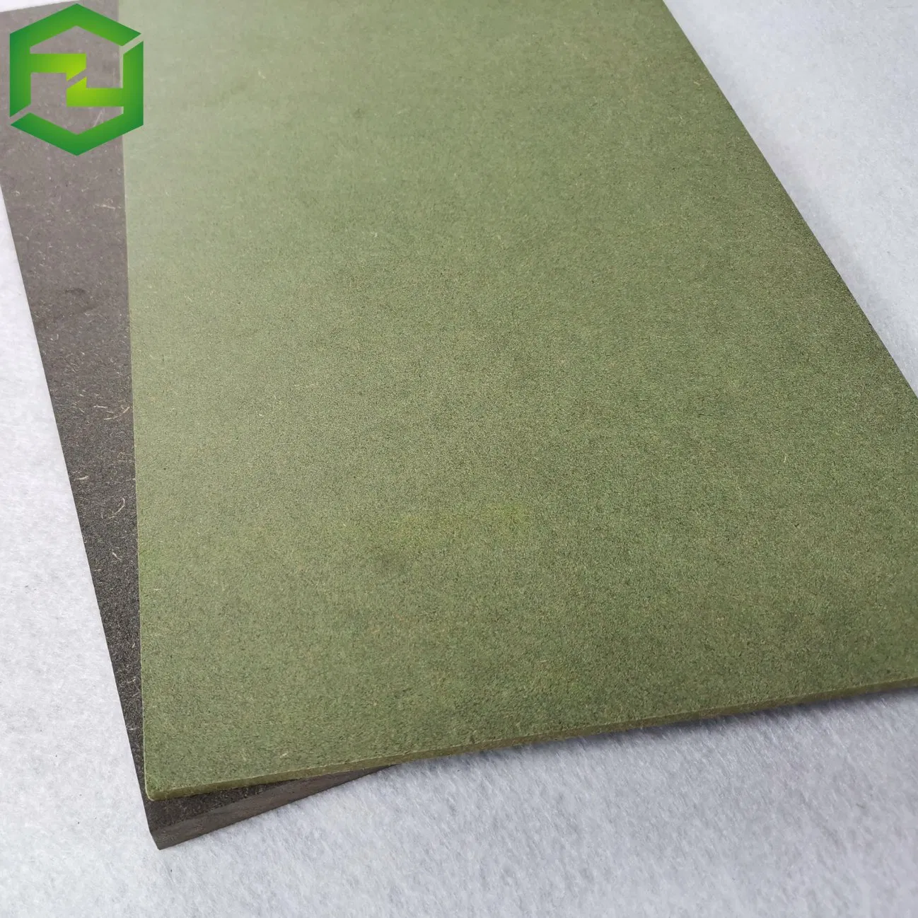 Factory Green MDF Melamine Laminated Faced Double Side White Melamine MDF Board