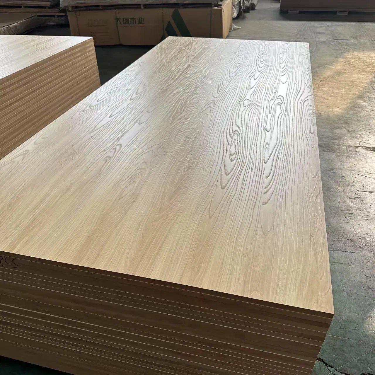 18 mm Synchronized Melamine MDF Sheets Melamine Faced MDF Board