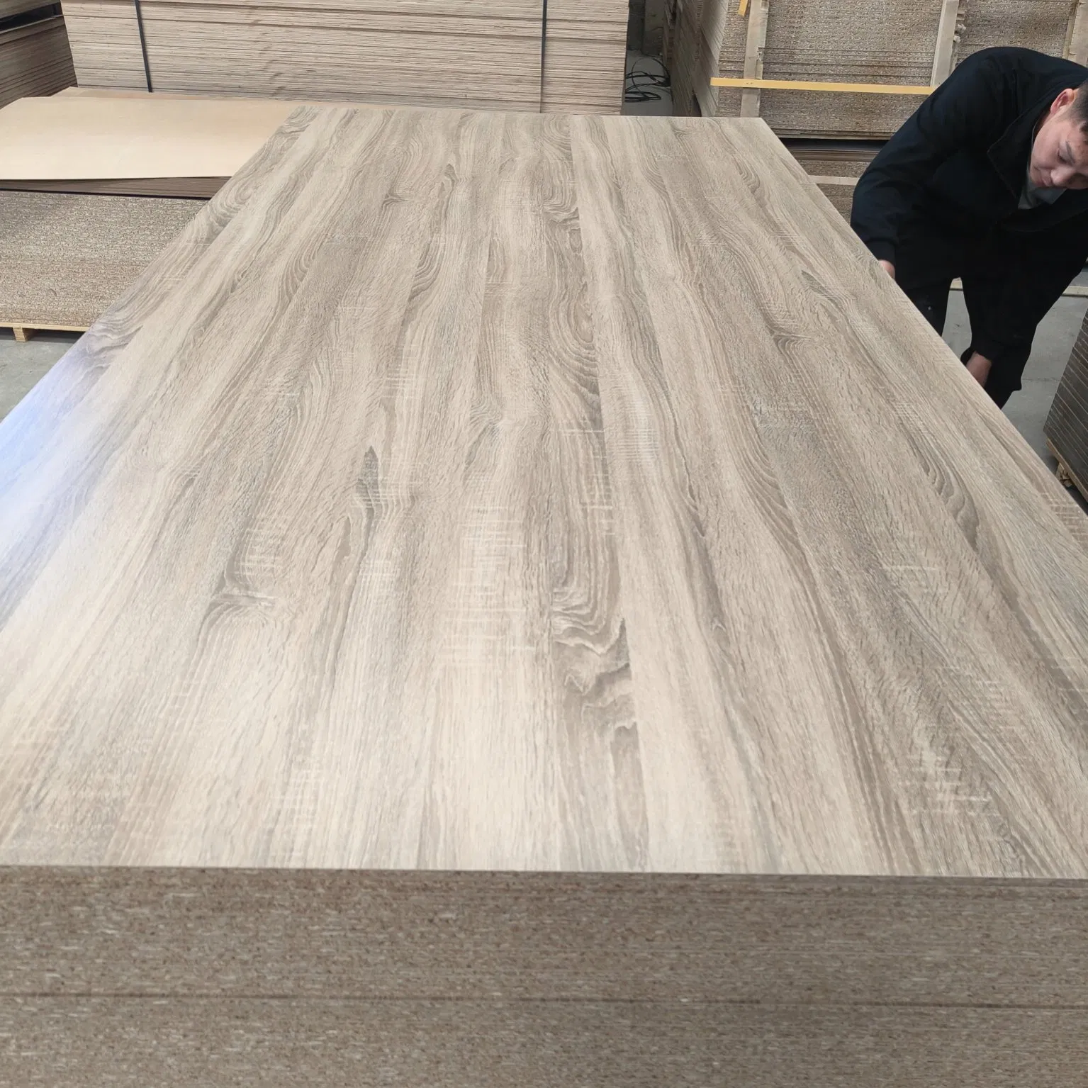 E1 Grade Melamine Chipboard Particle Board with Robson Oak Melamine Faced