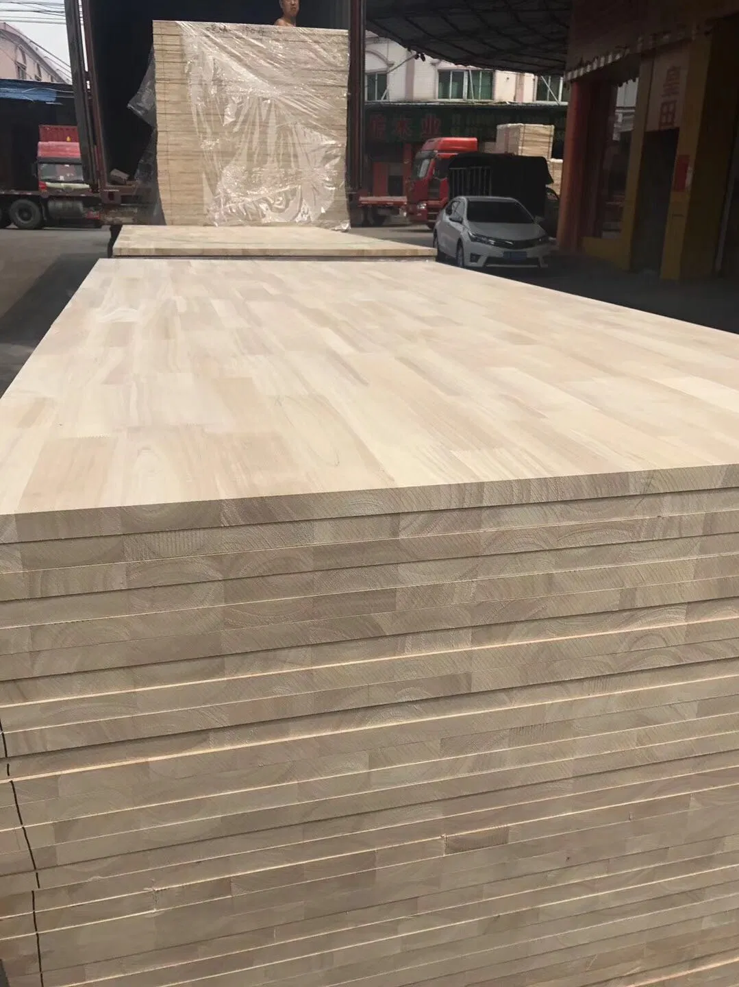 UV Coating Poplar Board Solid Wood Poplar Edge Glue Board High Gloss E0 Solid Wood Board