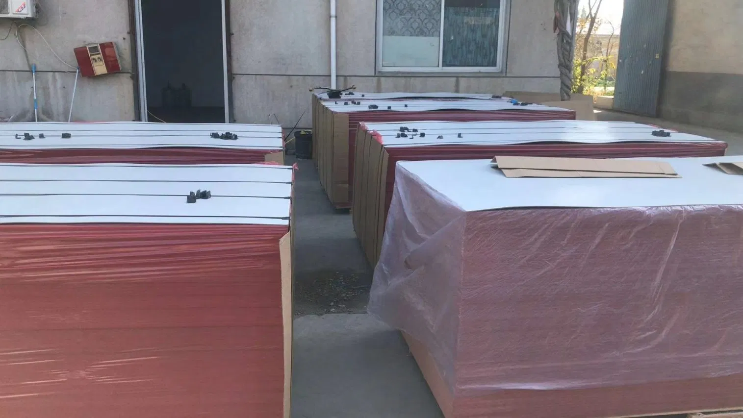 4*8FT Fire Rated Red Dried MDF Raw/ Plain Sanded Fire Proof MDF Factory Price